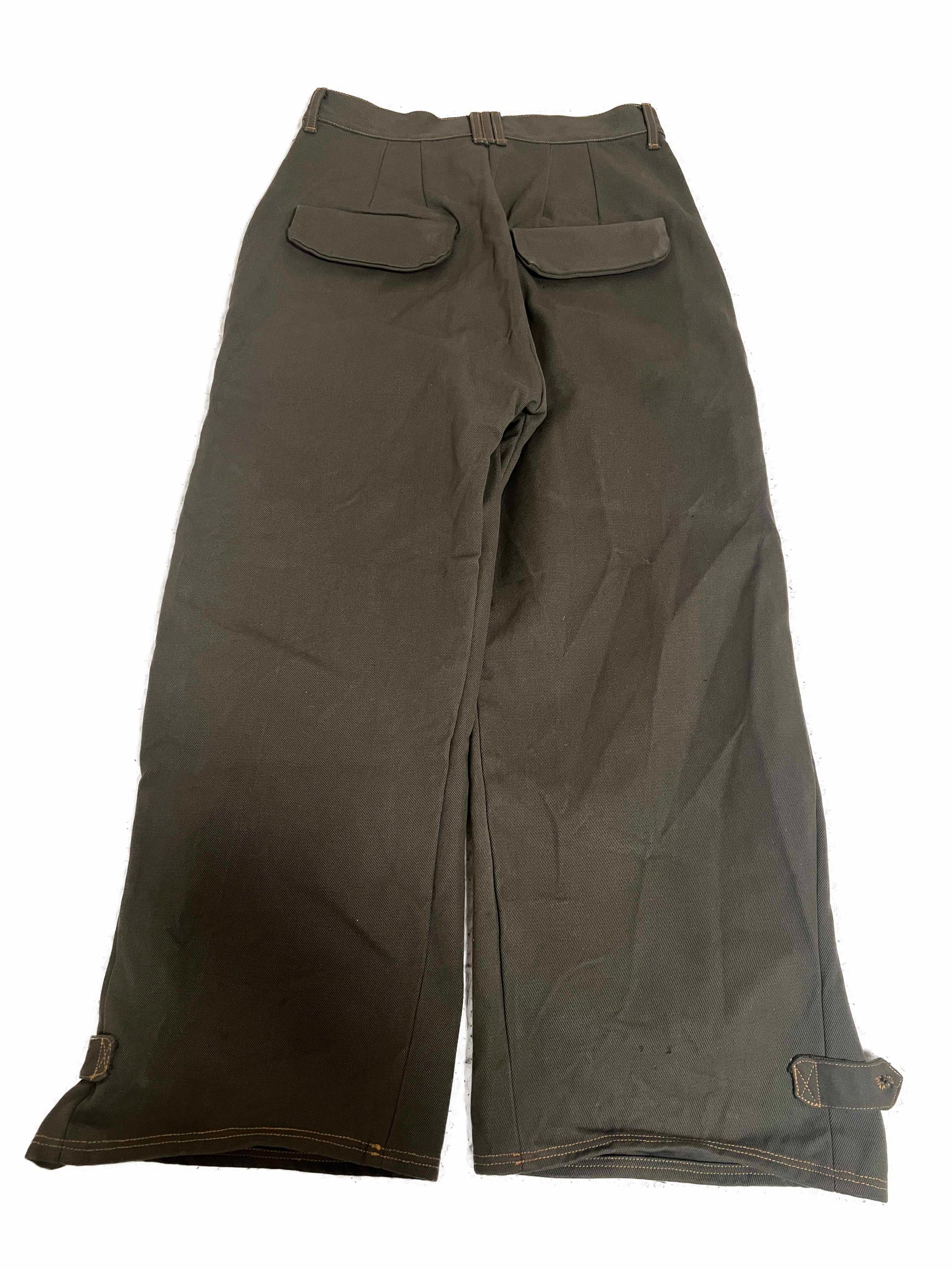 4 flapped pockets side tuck pants